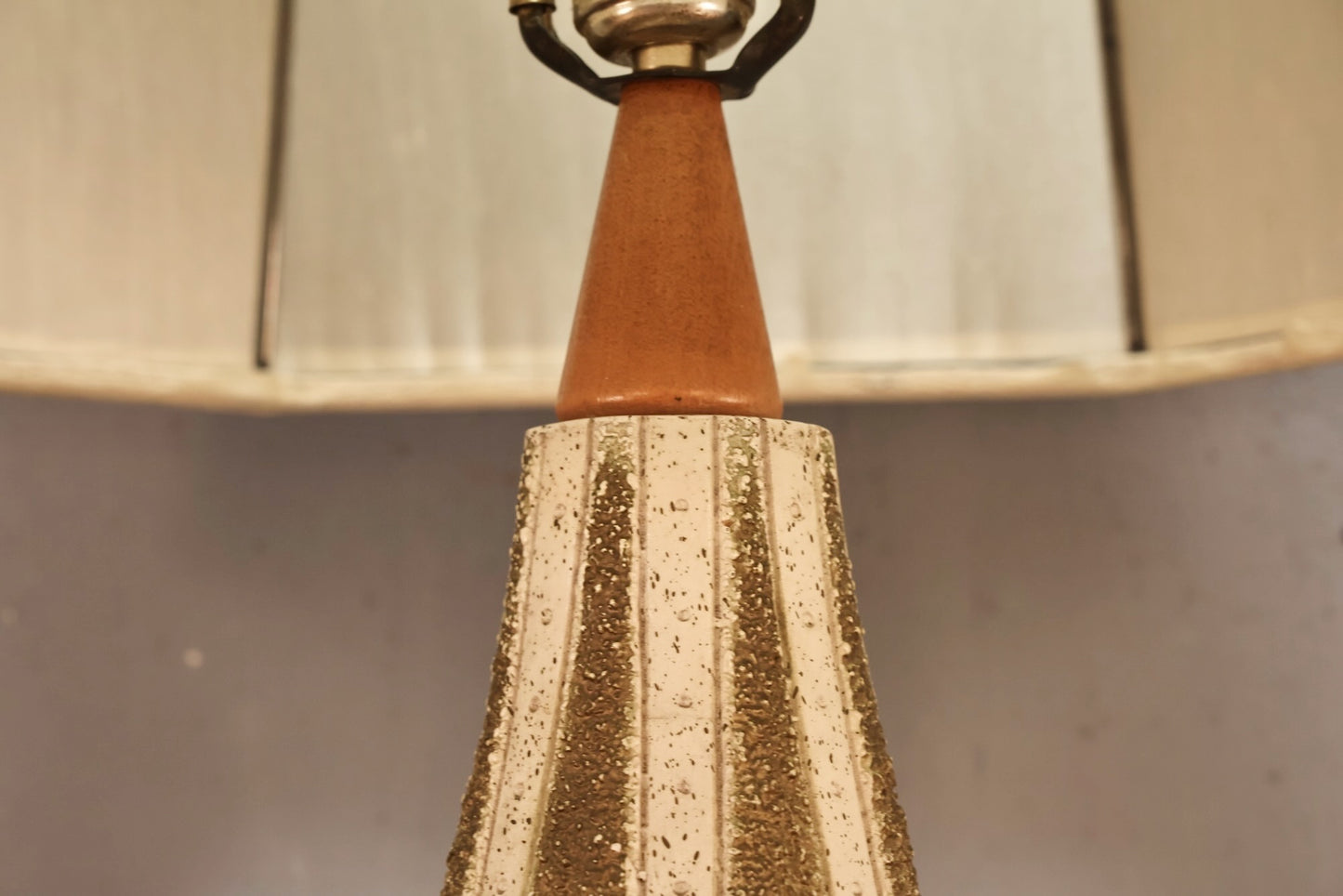 Mid Century Chalkware Petals Table Lamp