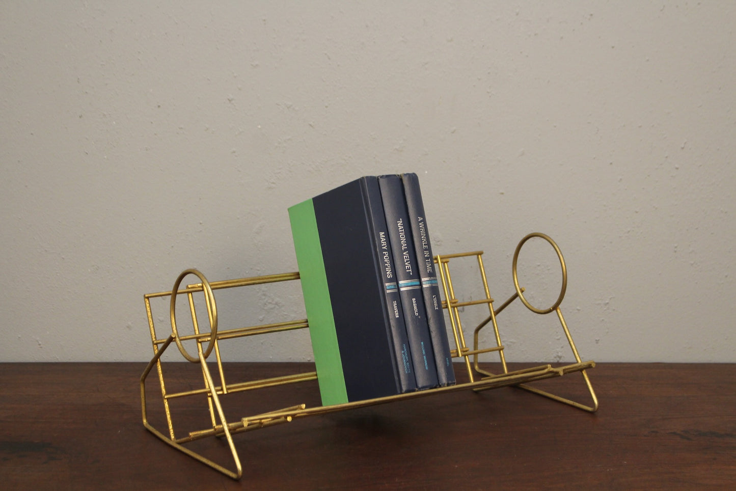 Gold Wire Book Holder