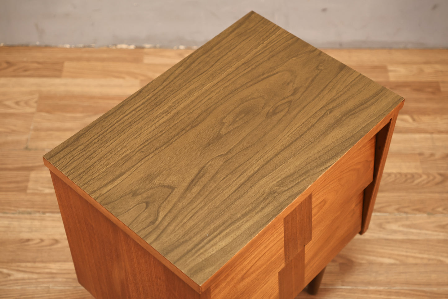 Walnut & Laminate 2-Drawer Nightstand