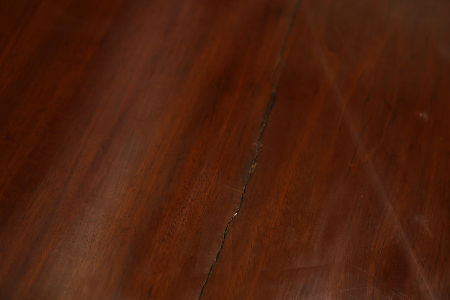 Empire-Style Expanding Table