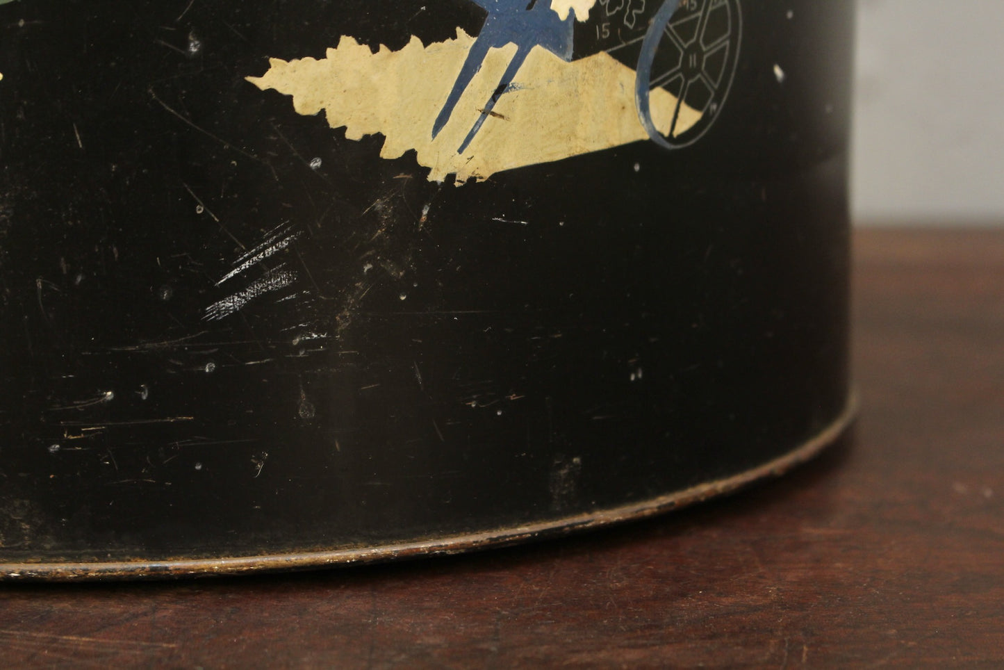 "Paint by Numbers" Metal Wastebasket