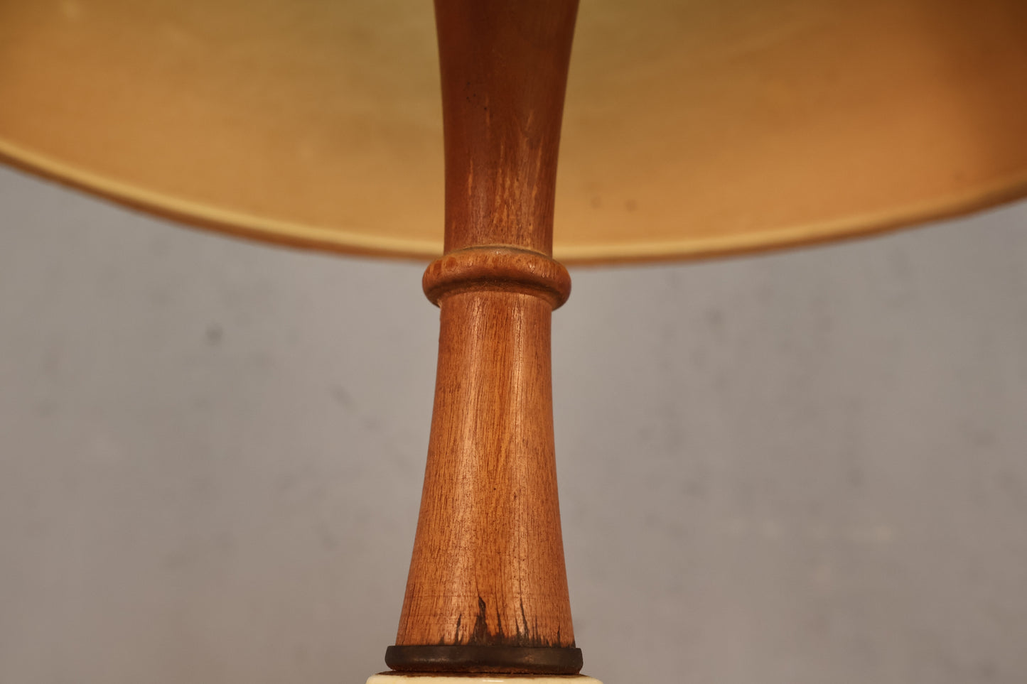 Mid Century Pineapple Ceramic Table Lamp
