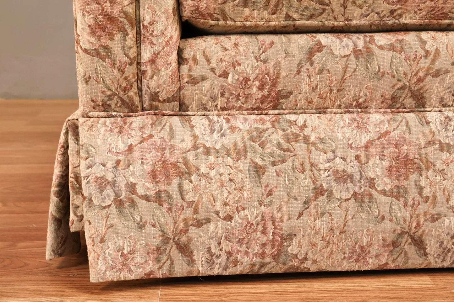 Ethan Allen Floral Loveseat - ONLINE ONLY