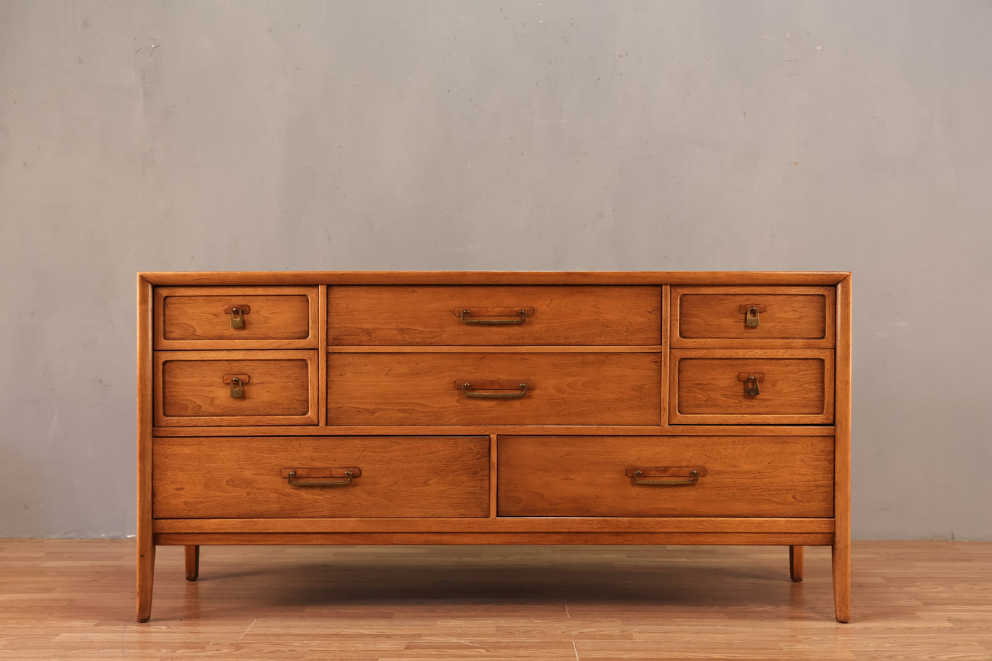 Drexel Meridian Walnut 8-Drawer Dresser