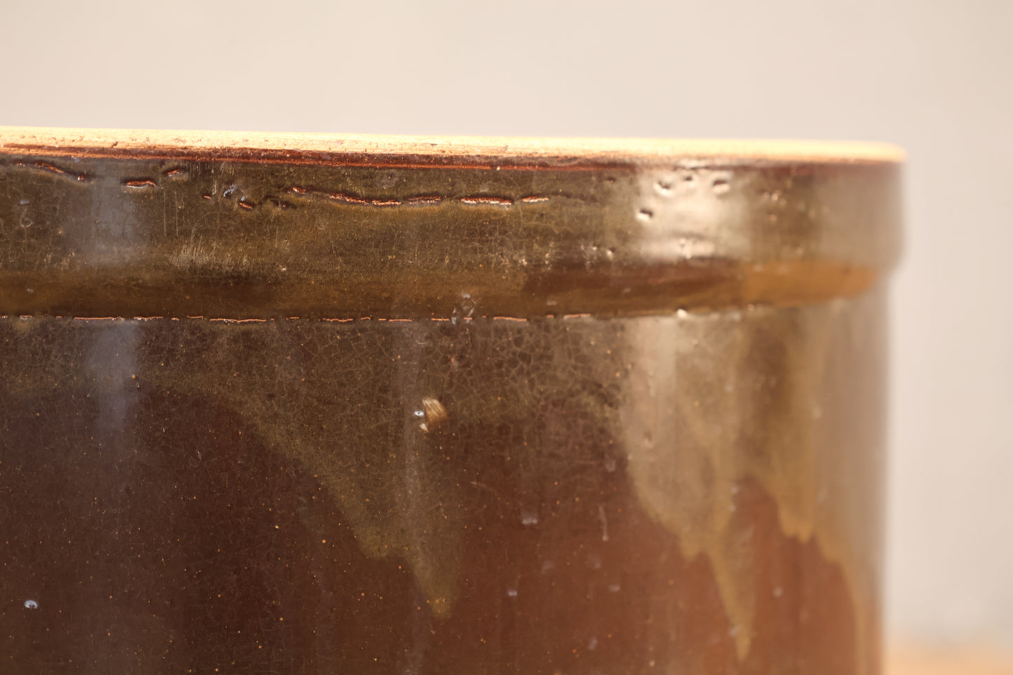 Antique White & Brown 8-Gallon Stoneware Crock