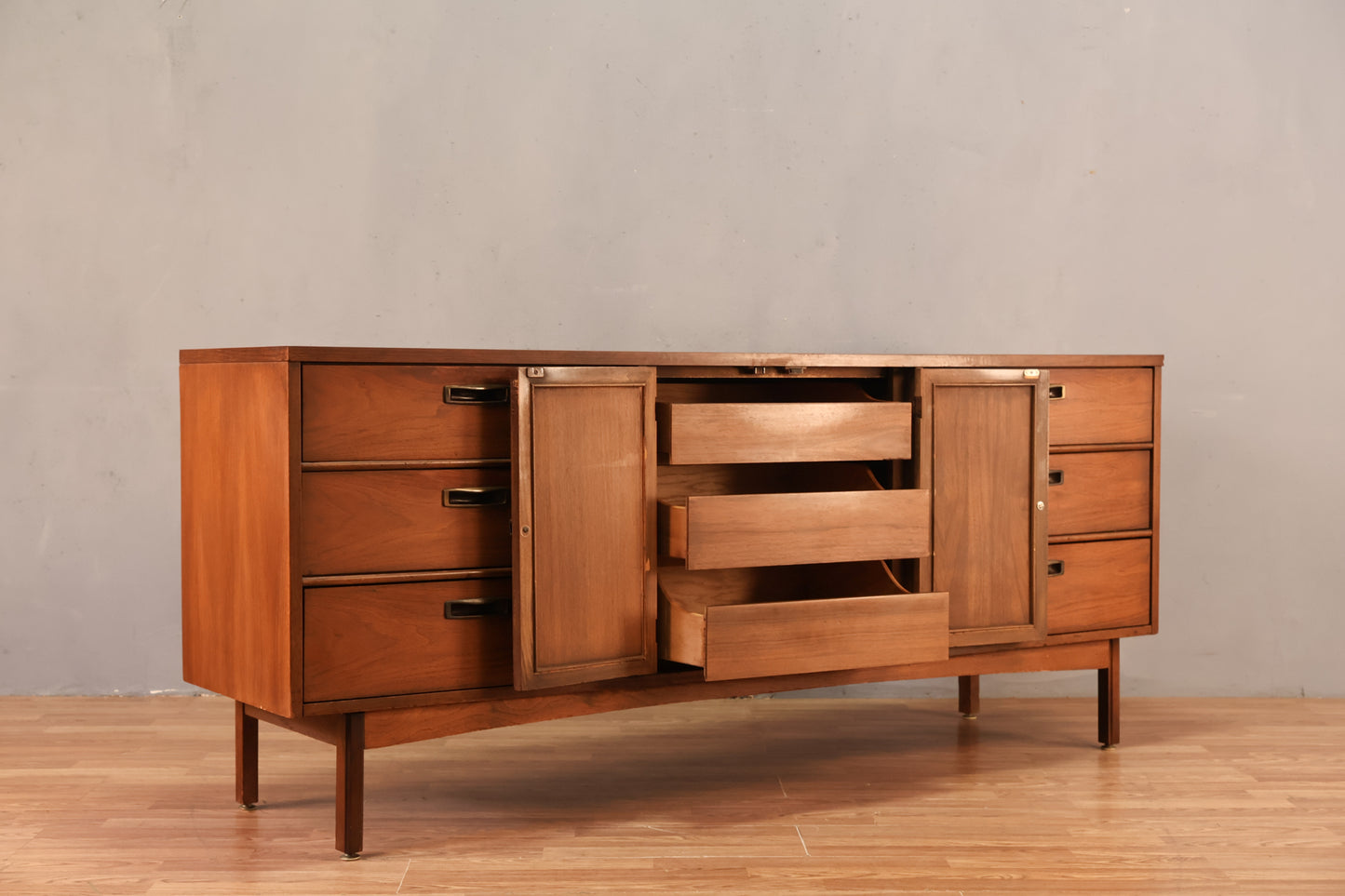 Mid Century Walnut & Laminate 9-Drawer Dresser