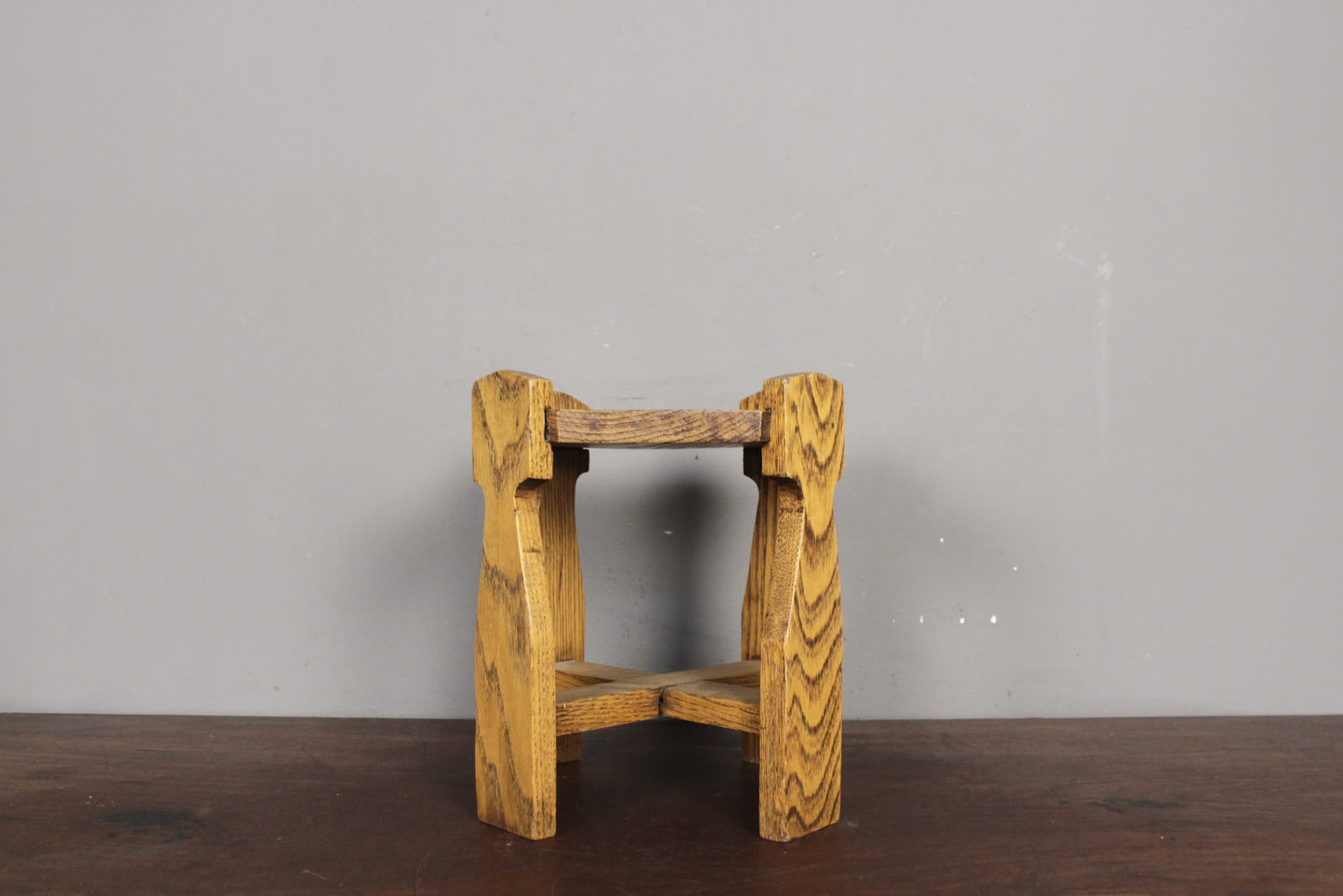 Small Arts & Crafts Oak Plant Stand