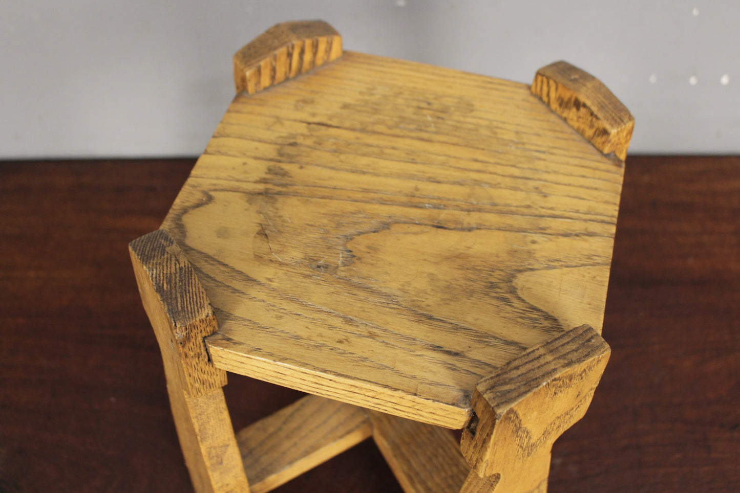 Small Arts & Crafts Oak Plant Stand