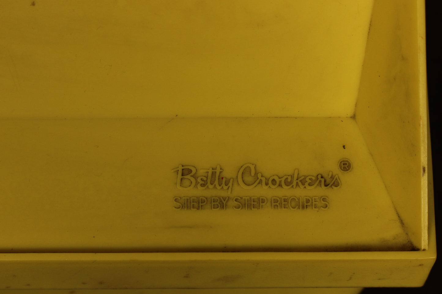 1970s Betty Crocker Recipe Card Box