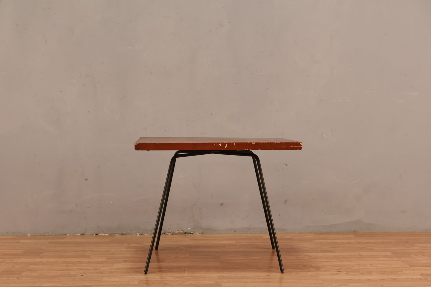 Atomic Swivel-Top End Table - ONLINE ONLY