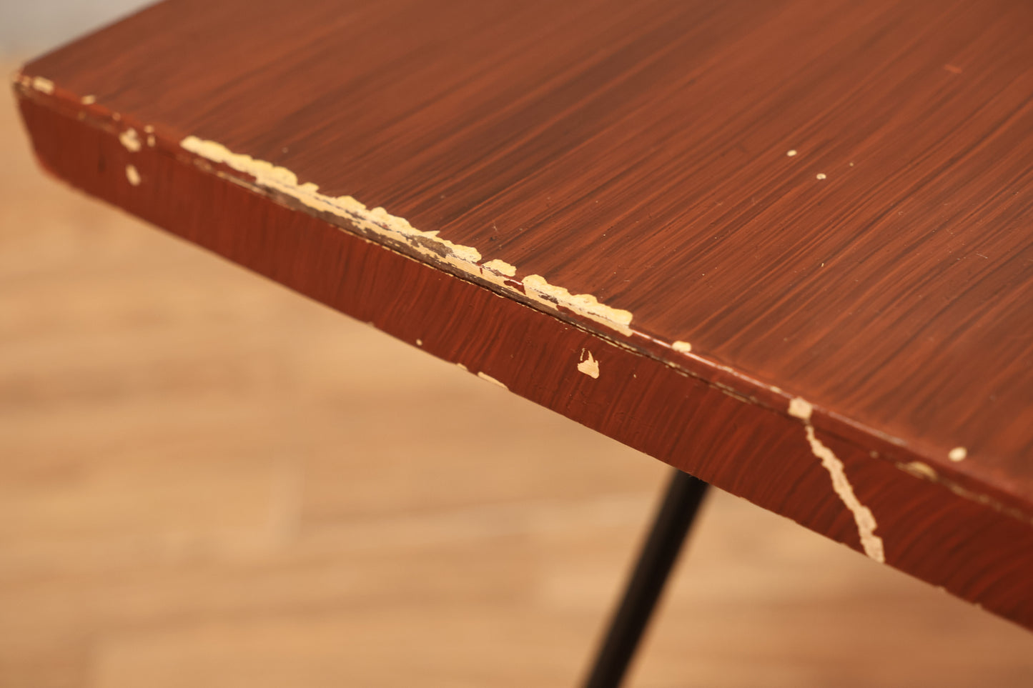 Atomic Swivel-Top End Table - ONLINE ONLY