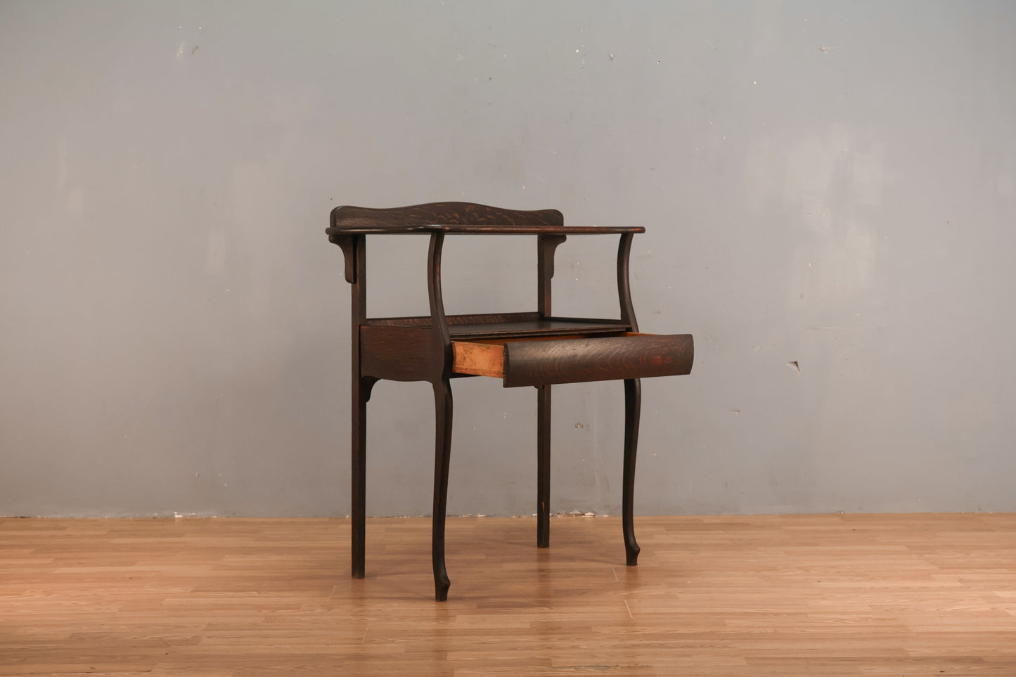 Compact Antique Oak 1-Drawer Console Table