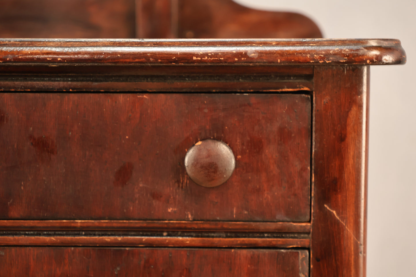 Antique Dark 3-Drawer Vanity Dresser