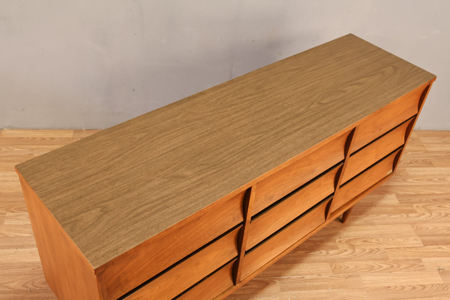 Mid Century Concave Walnut 9-Drawer Dresser