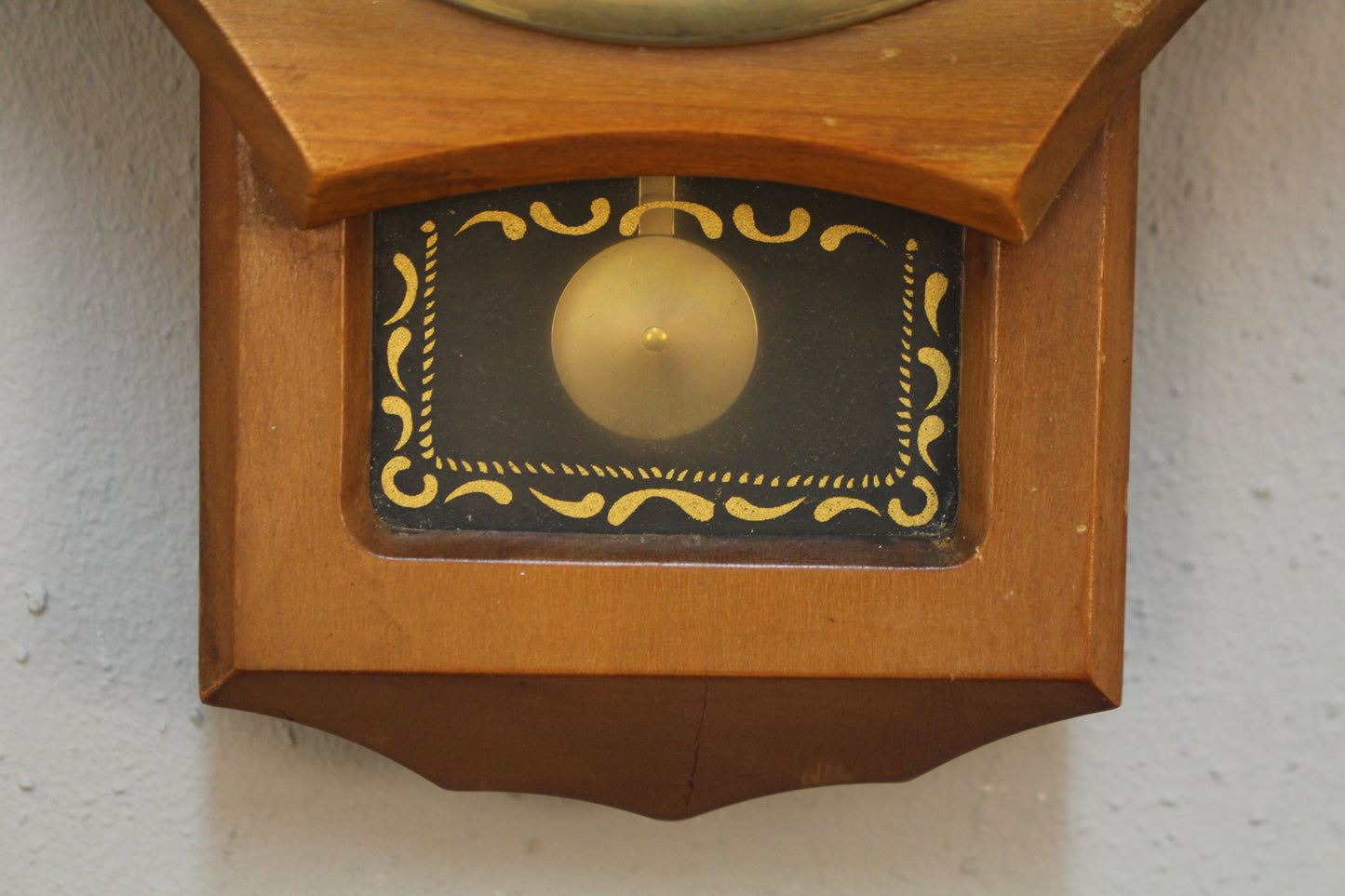 United 1950s Pendulum Wall Clock
