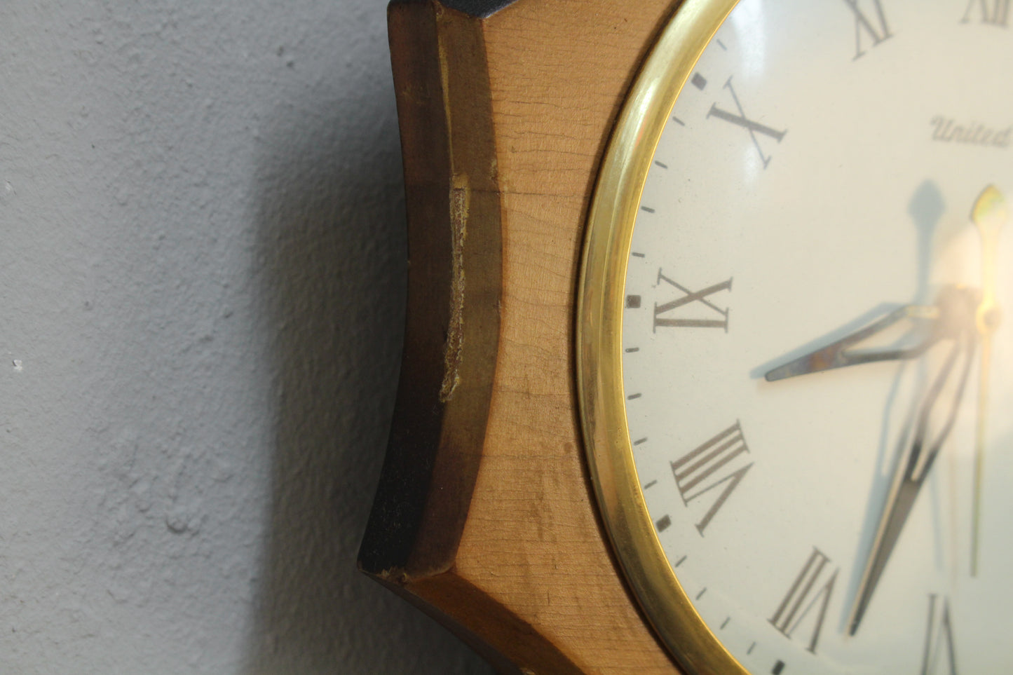 United 1950s Pendulum Wall Clock