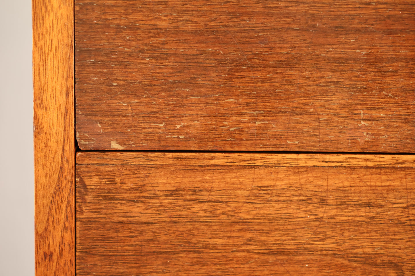 Slim Mid Century 5-Drawer Dresser