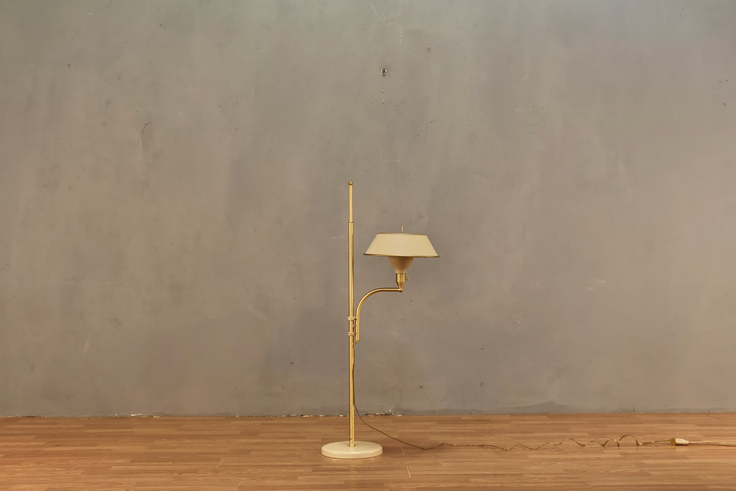 Cream & Gold Tole Floor Lamp