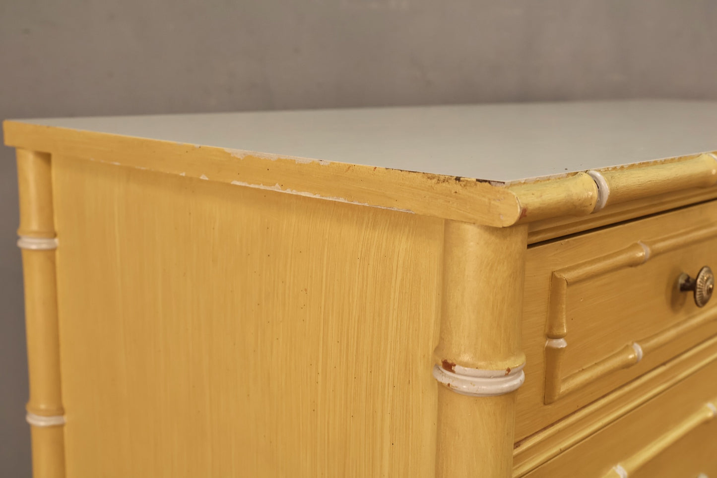 Thomasville Lemon Meringue 4-Drawer Desk