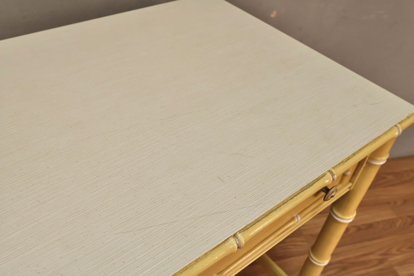 Thomasville Lemon Meringue 4-Drawer Desk