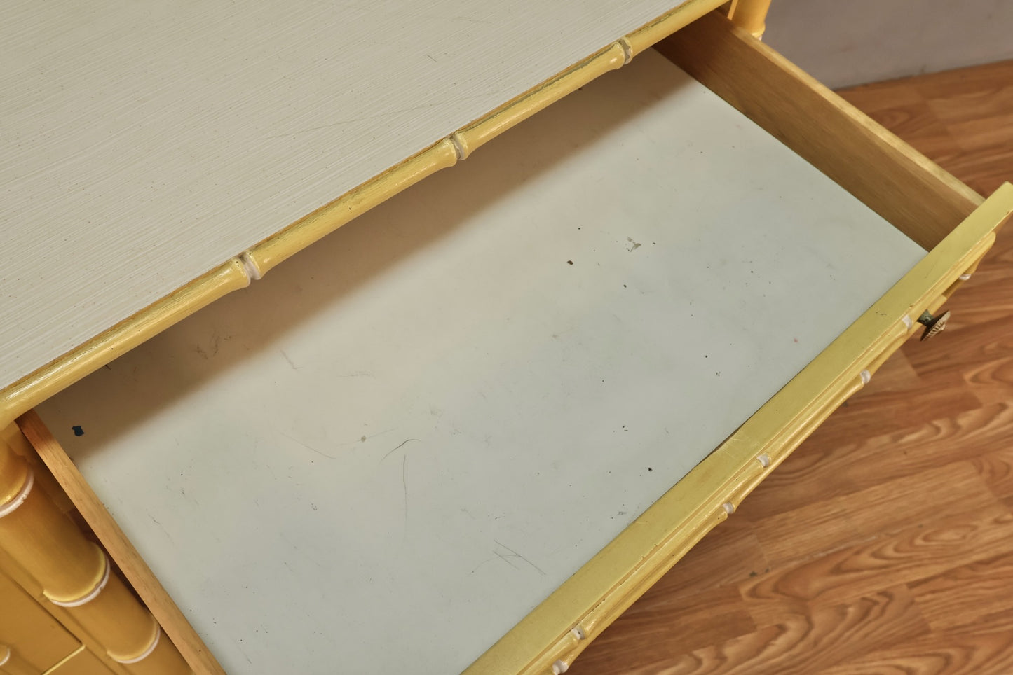 Thomasville Lemon Meringue 4-Drawer Desk