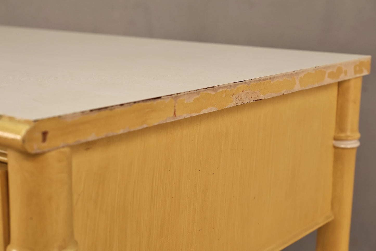 Thomasville Lemon Meringue 4-Drawer Desk