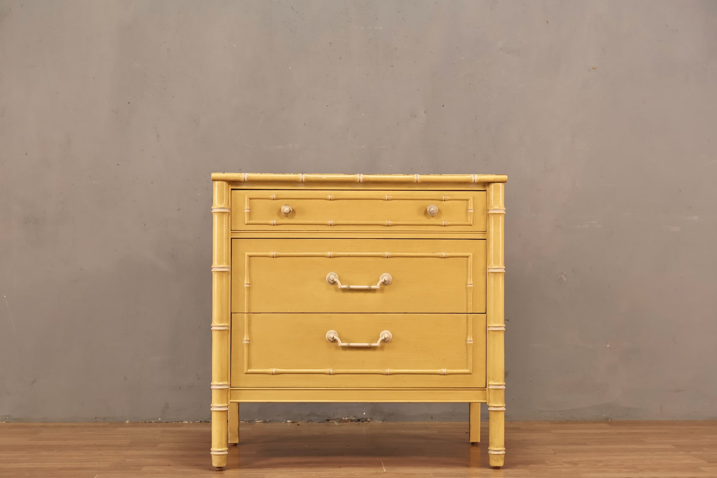 Thomasville Lemon Meringue Commode