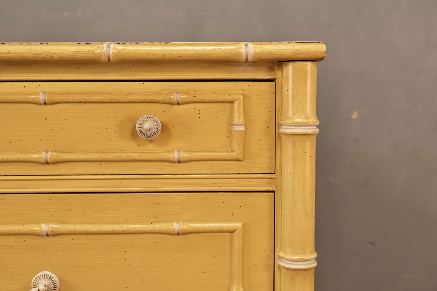 Thomasville Lemon Meringue Commode