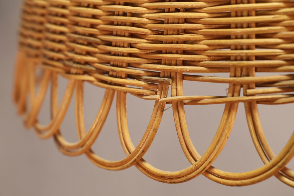 Scalloped Wicker Swag Lamp