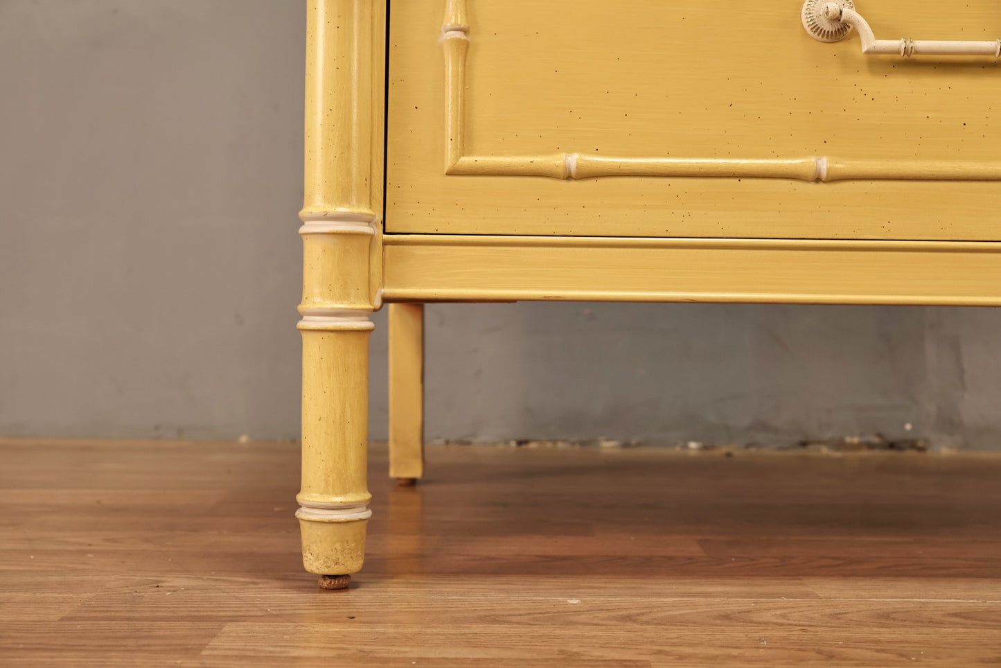 Thomasville Lemon Meringue Commode