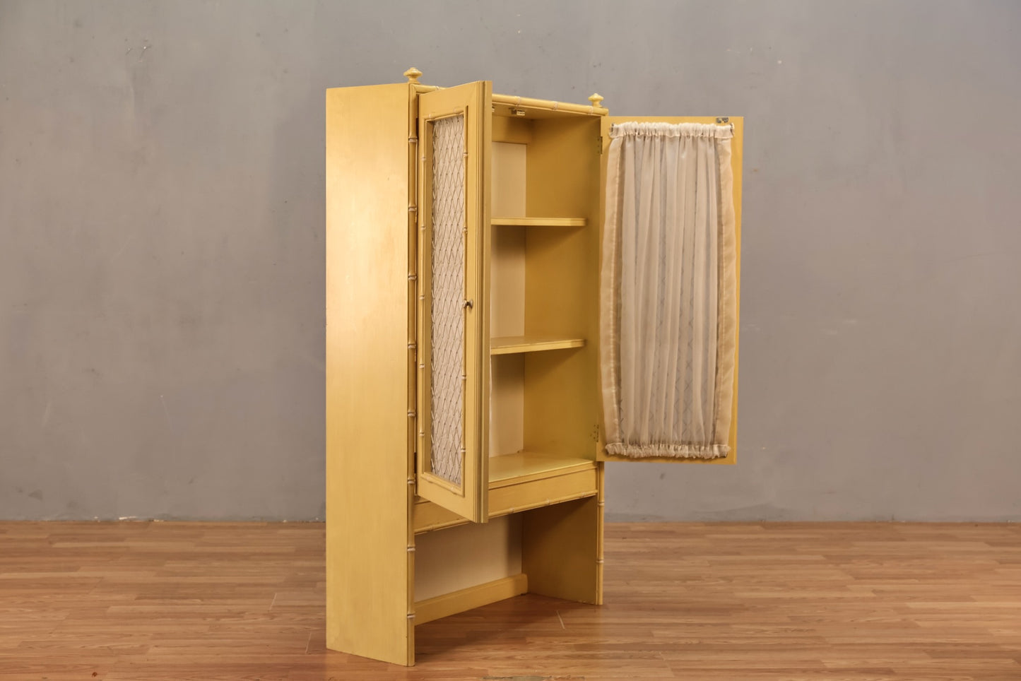 Thomasville Lemon Meringue 2-Door Bookcase