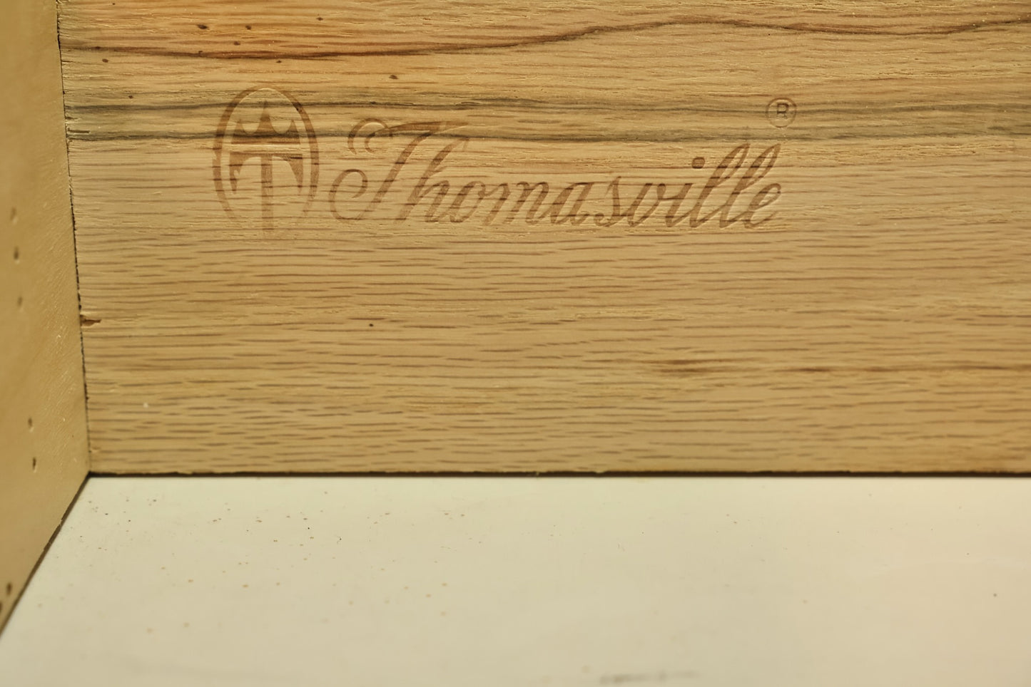 Thomasville Lemon Meringue 7-Drawer Dresser