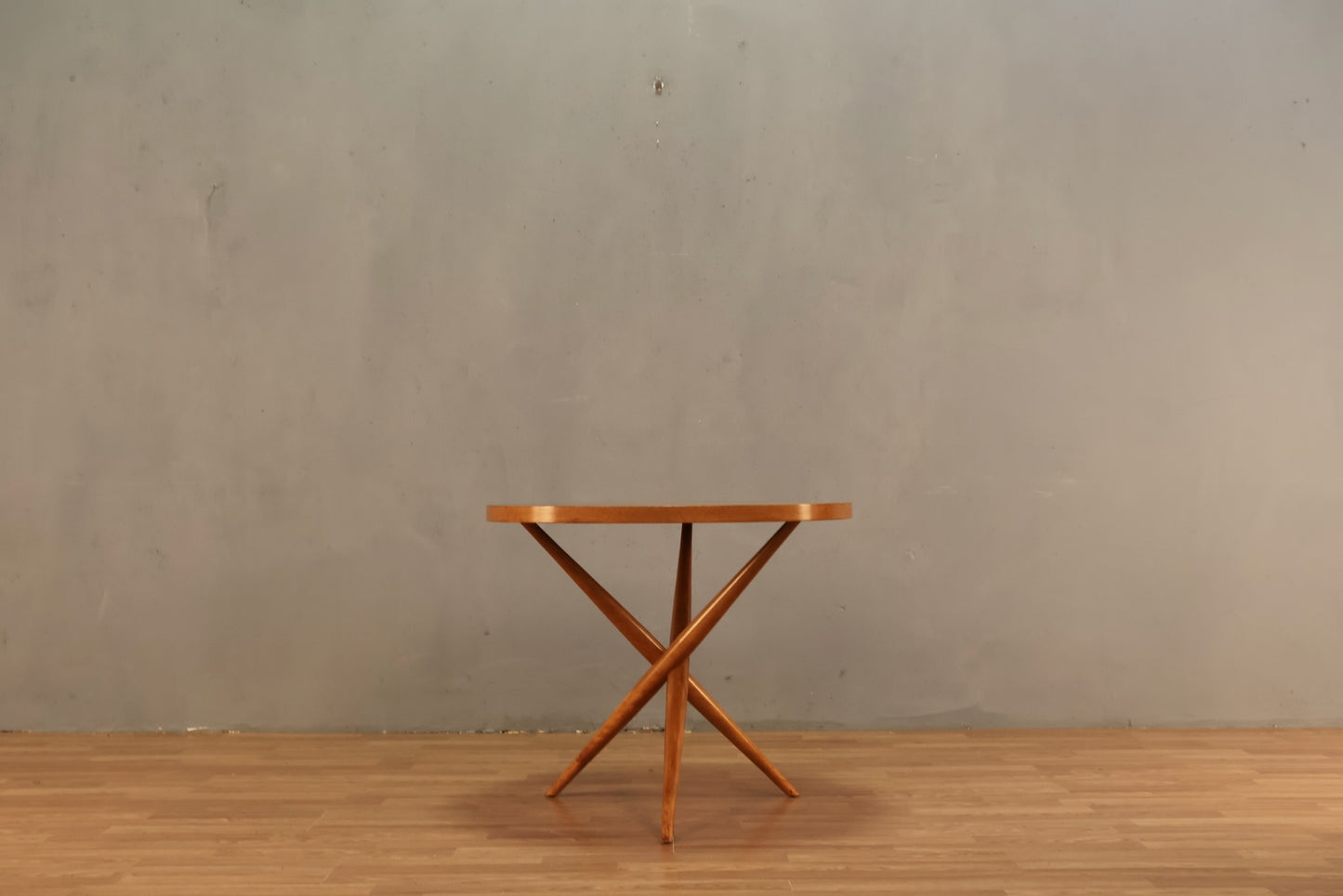 T.H. Robsjohn-Gibbings Round Tripod Occasional Table