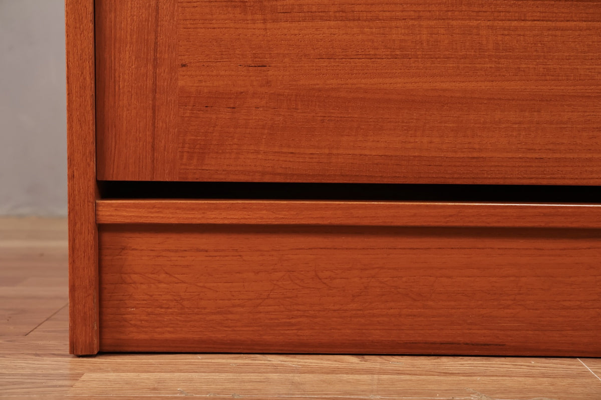 1980s Danish Teak 6-Drawer Dresser