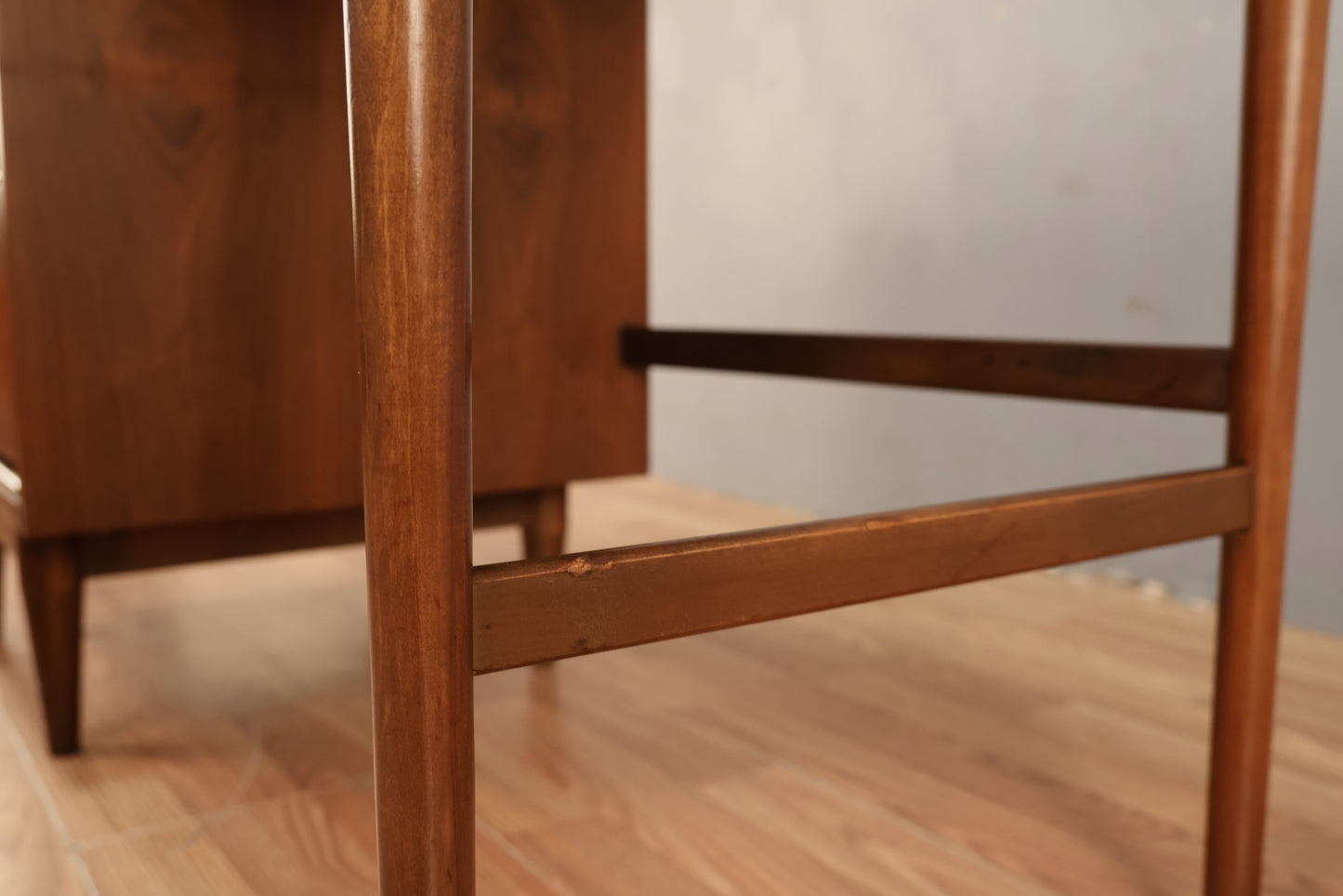 Classic Walnut & Laminate 4-Drawer Desk