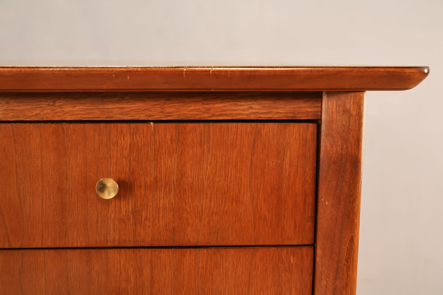 Drexel "Modern" 9-Drawer Dresser - ONLINE ONLY