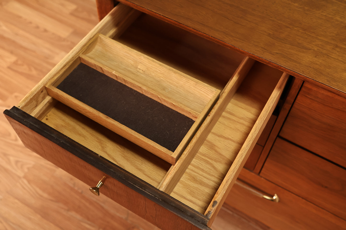 Drexel "Modern" 9-Drawer Dresser - ONLINE ONLY