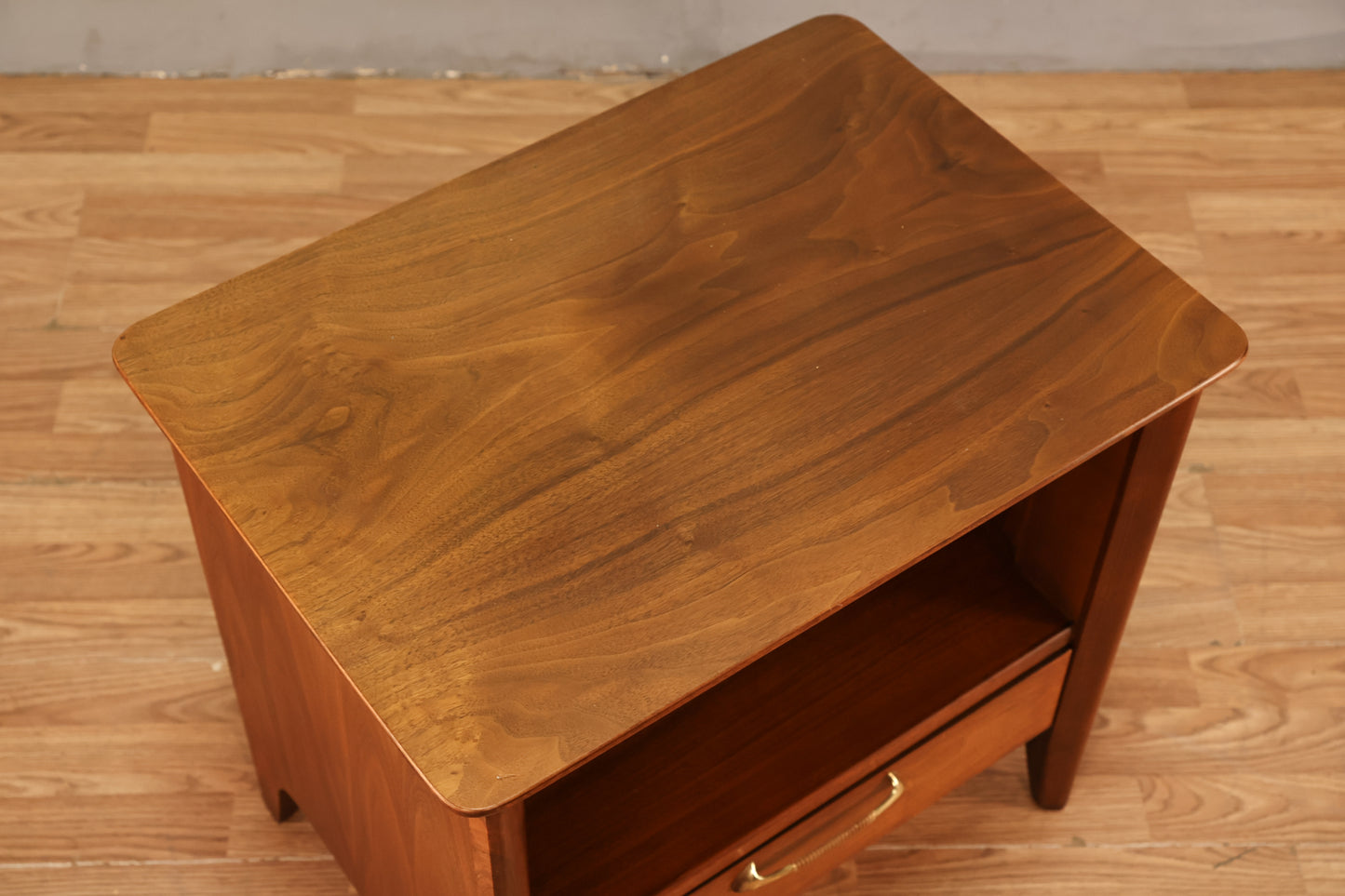 Drexel "Modern" 1-Drawer Nightstand - ONLINE ONLY