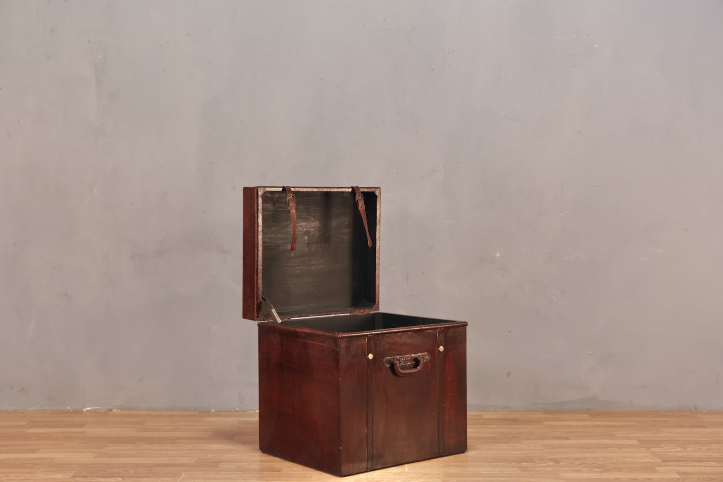 Oxblood Leather Cube Trunk