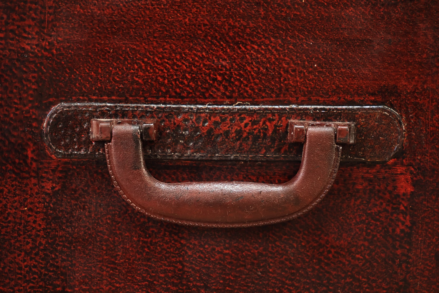Oxblood Leather Cube Trunk