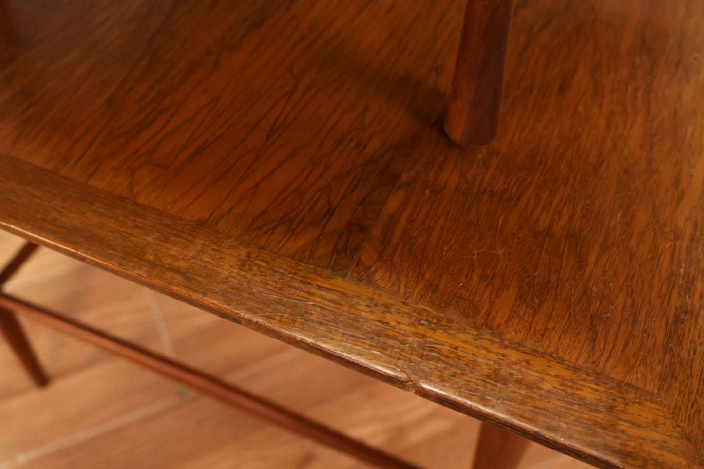 Mid Century Hourglass 2-Tier End Table