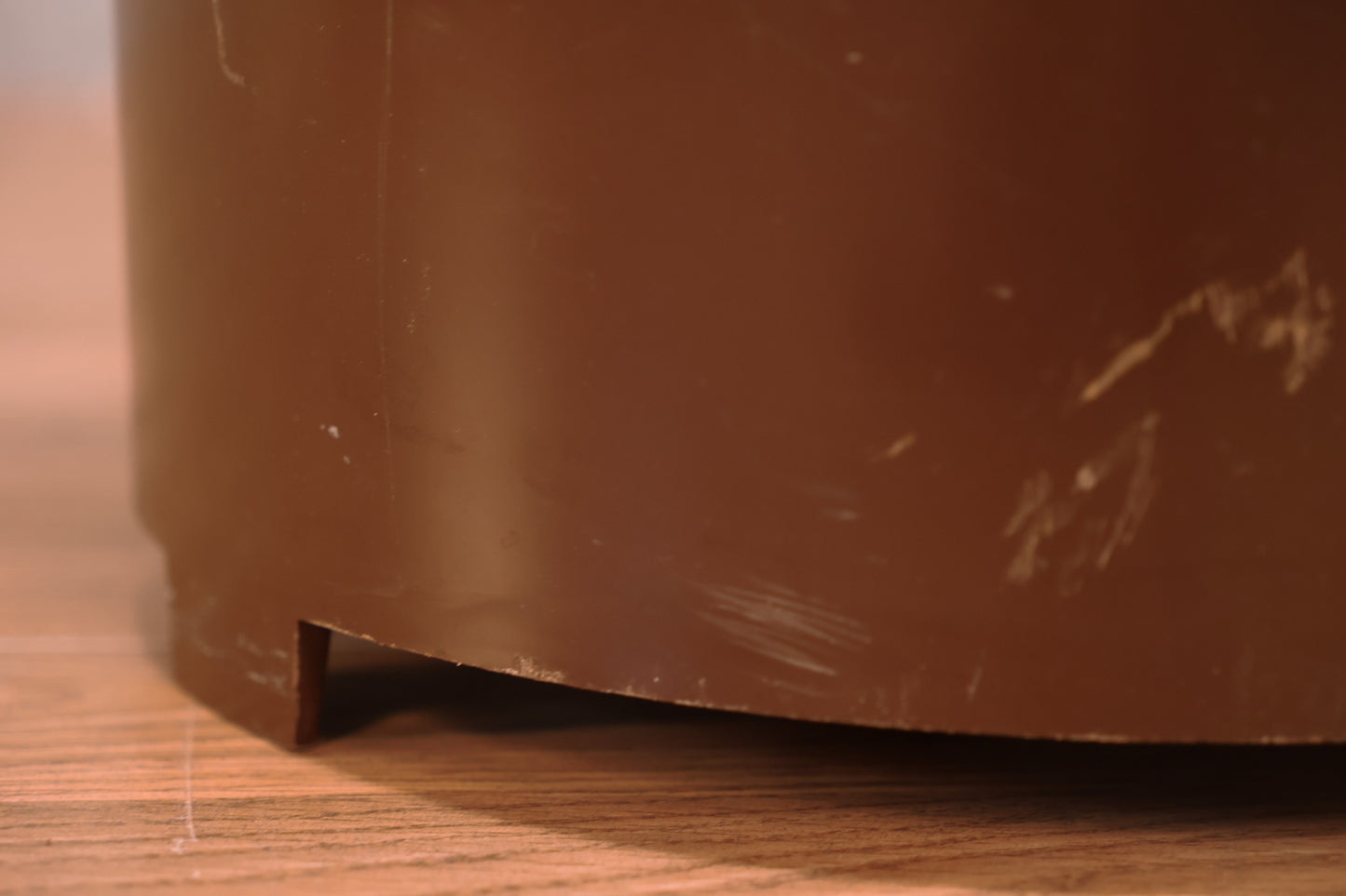 Plastic Hickory Hamper