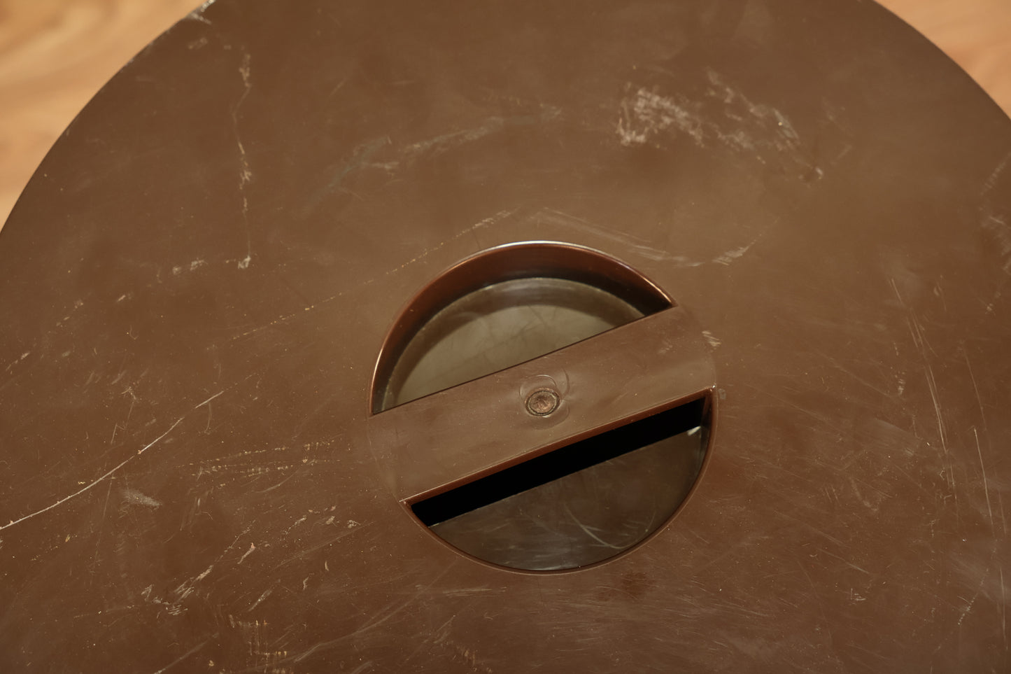 Plastic Hickory Hamper