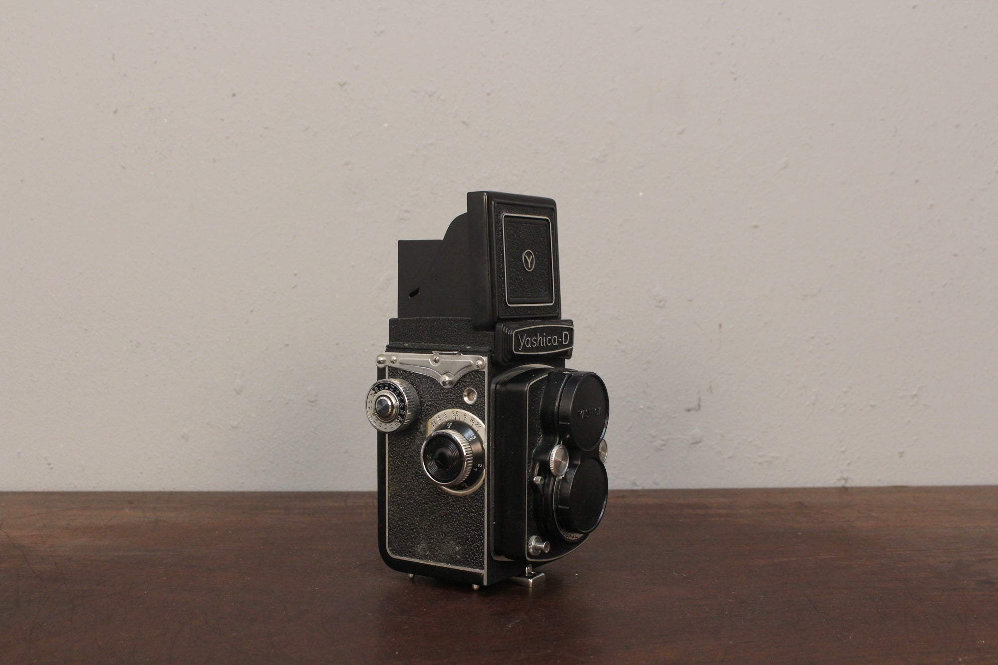 カメラ Yashica flex アンティーク 1960s Yashica-D Twin Flex Camera – Furnish Green