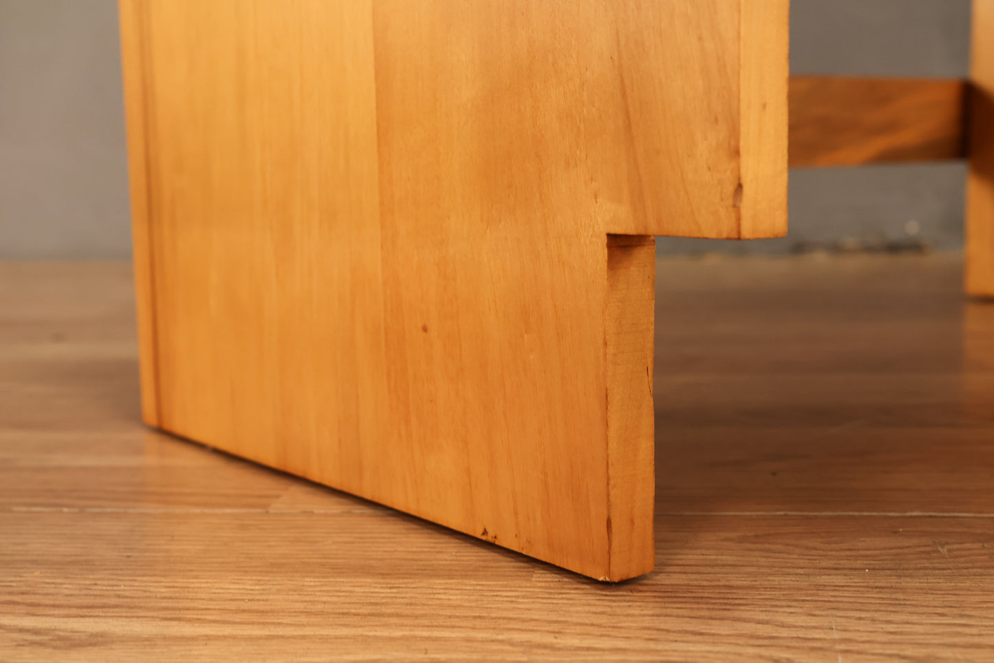 Simple Pine 1-Drawer Corner Desk