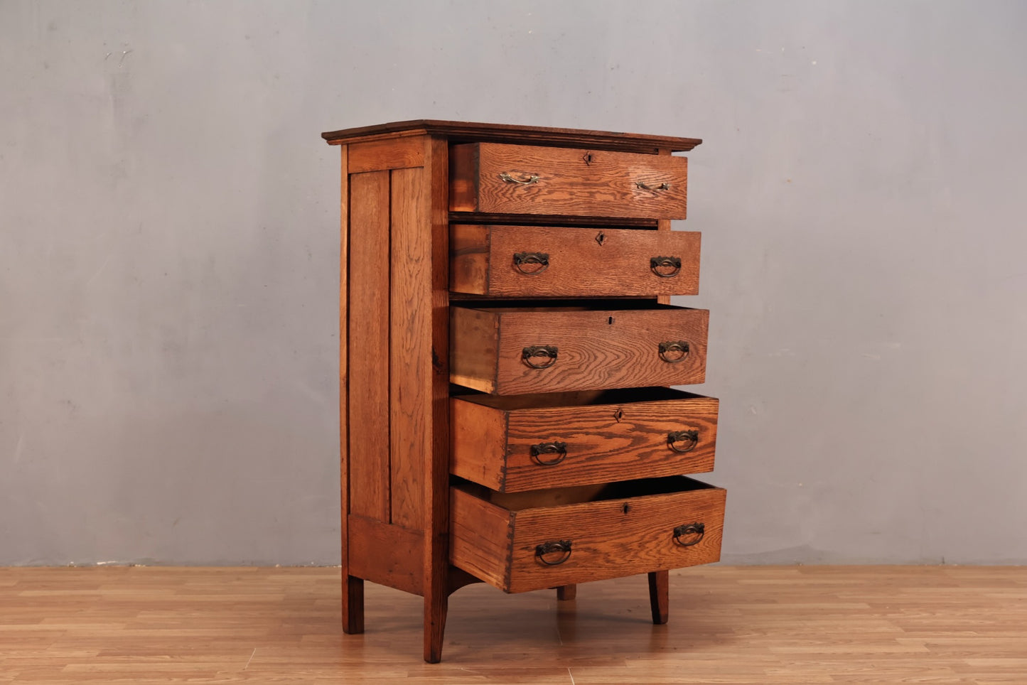 Victorian Eastlake Oak 5-Drawer Dresser