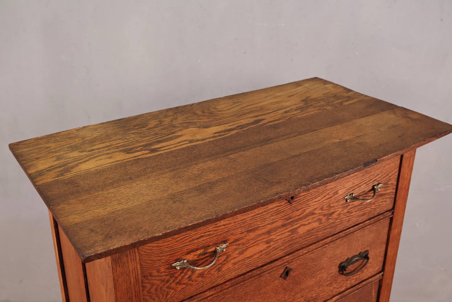 Victorian Eastlake Oak 5-Drawer Dresser