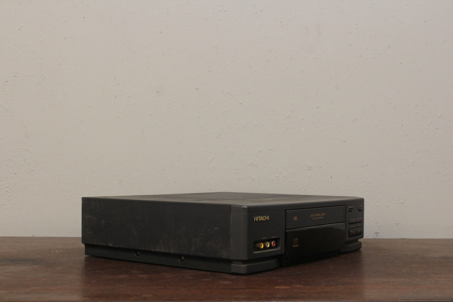 Prop Hitachi VCR