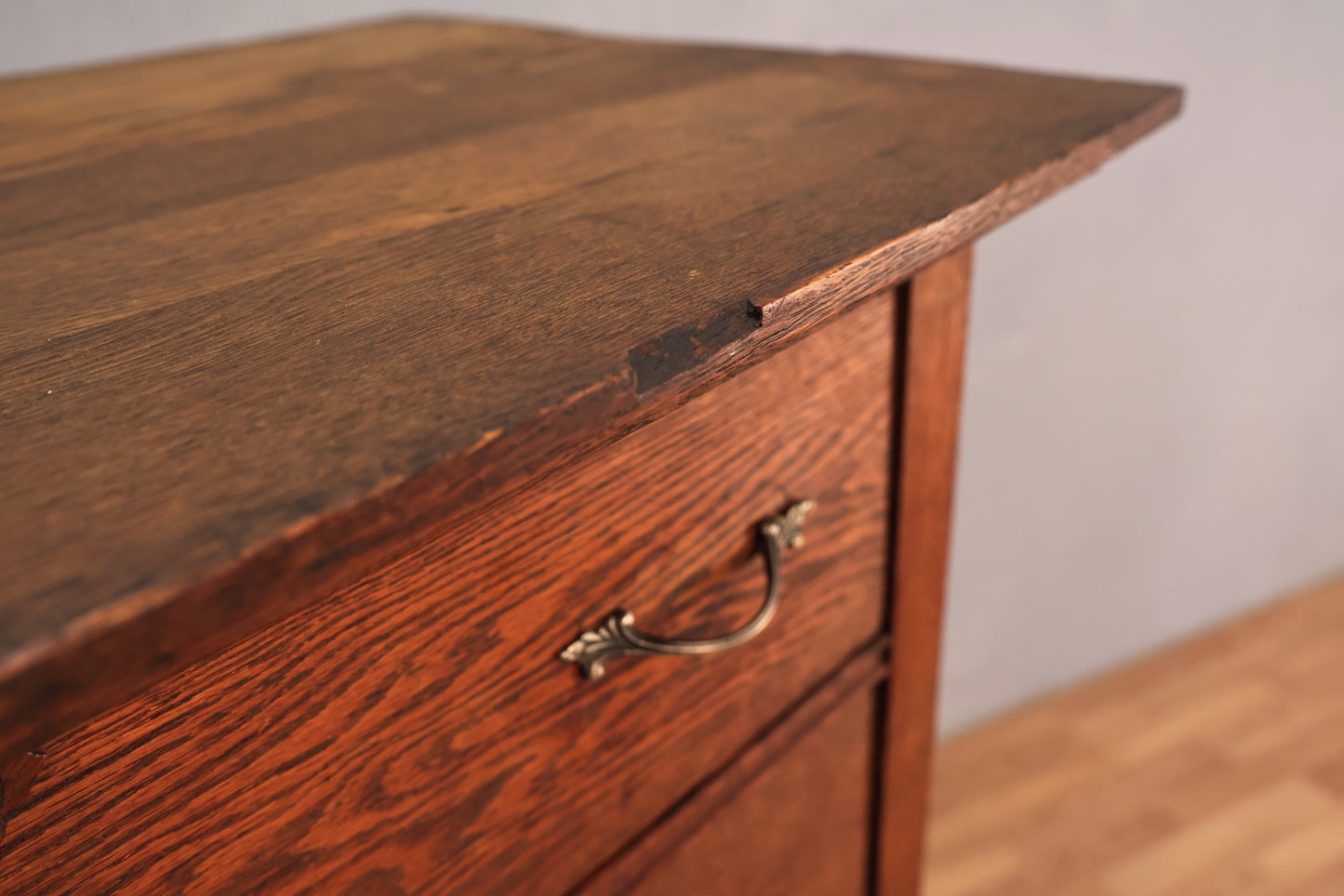 Victorian Eastlake Oak 5-Drawer Dresser