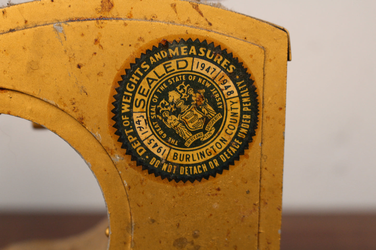 Prop Pelouze Gold Postal Scale